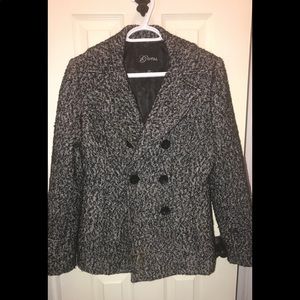 Selling this guess coat in great condition:)